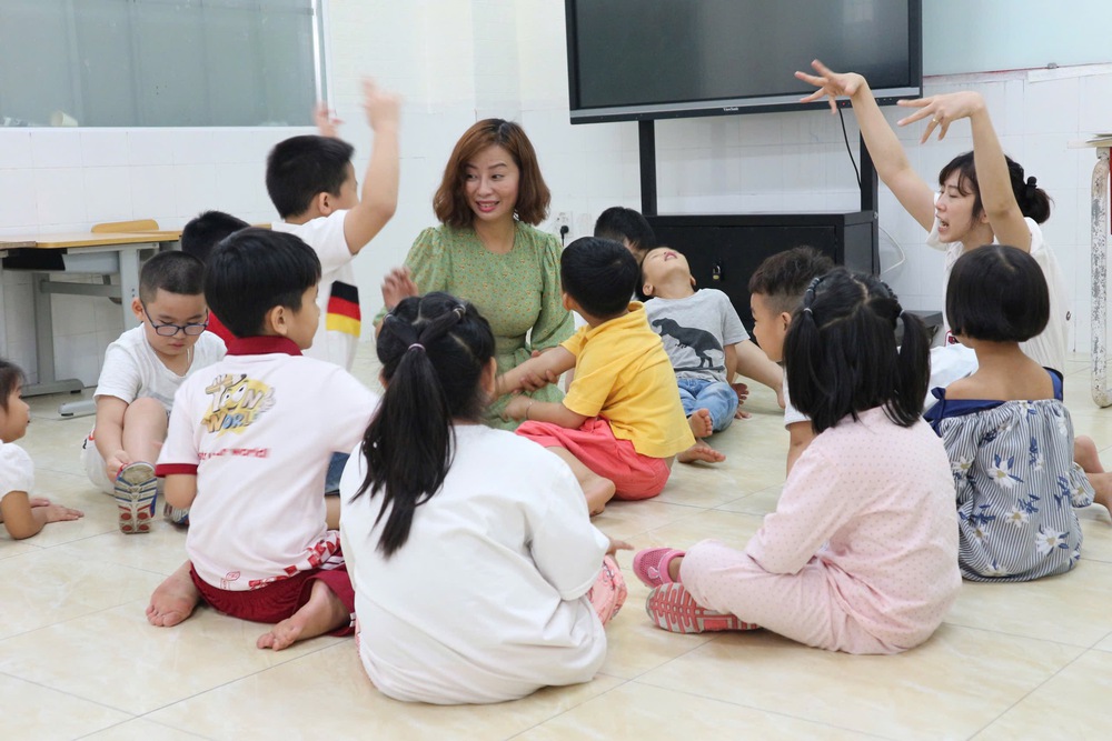 Nhà văn Nguyễn Thị Việt Hà: &quot;Rét ngọt&quot; là tất cả tuổi thơ tôi - Ảnh 5.
