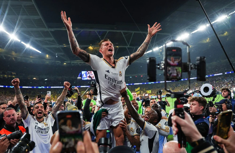 Nhìn lại mùa giải thất bại của Real: Các ngôi sao bị chỉ trích 'quá cá nhân', Mbappe làm bất cân bằng đội hình - Ảnh 3.