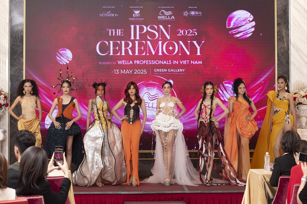 Dàn sao tề tựu tại sự kiện THE IPSN 2025 CEREMONY - Ảnh 1. Dàn sao tề tựu tại sự kiện THE IPSN 2025 CEREMONY - Ảnh 1.