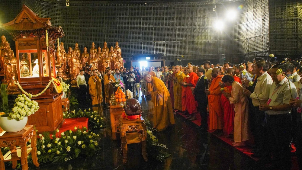Núi Bà Đen, điểm đến du lịch tâm linh bật nhất Đông Nam Bộ - Ảnh 5. Núi Bà Đen, điểm đến du lịch tâm linh bật nhất Đông Nam Bộ - Ảnh 5.