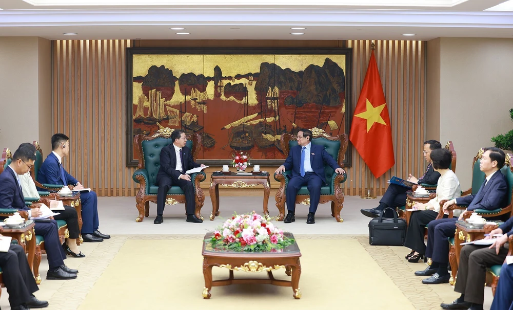 Thủ tướng Phạm Minh Chính hoan nghênh Tập đoàn Hoa Điện đầu tư dự án năng lượng xanh tại Việt Nam - Ảnh 3.