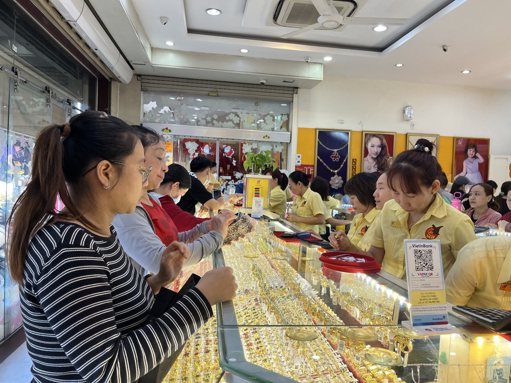 Thủ tướng chỉ đạo triển khai các biện pháp quản lý hiệu quả thị trường vàng - Ảnh 2.