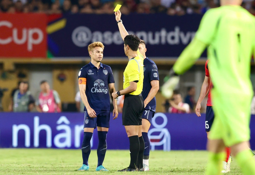 TRỰC TIẾP bóng đá CAHN vs Buriram United: Alan ghi bàn (H1 KT, 2-1) - Ảnh 3. TRỰC TIẾP bóng đá CAHN vs Buriram United: Alan ghi bàn (H1 KT, 2-1) - Ảnh 3.