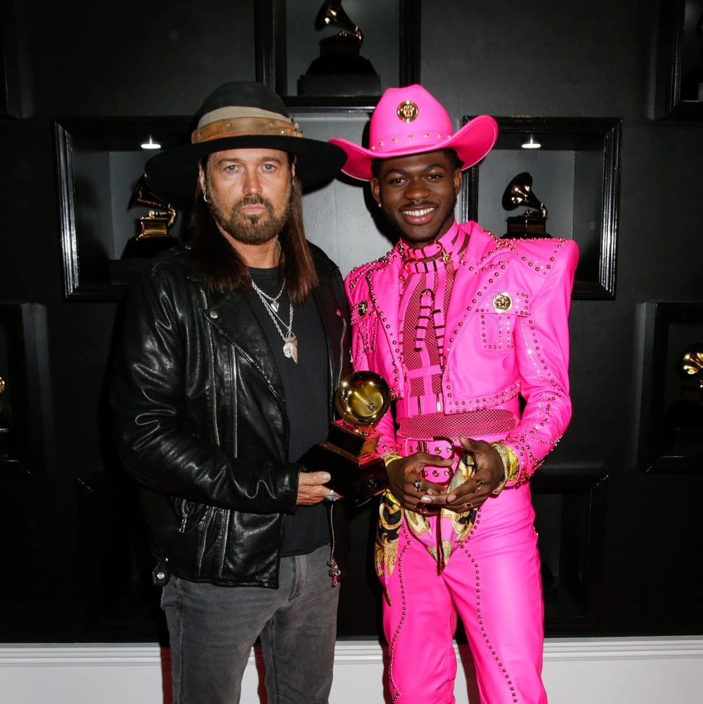 Ca khúc &quot;Old Town Road&quot; của Lil Nas X: Chú ngựa ô không thể cản bước - Ảnh 4.
