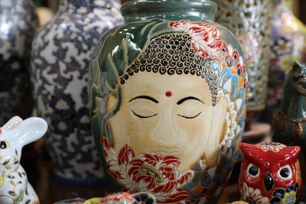 Đưa gốm cổ vào học đường: Gieo mầm di sản văn hóa cho thế hệ Z - Ảnh 3. Đưa gốm cổ vào học đường: Gieo mầm di sản văn hóa cho thế hệ Z - Ảnh 3.