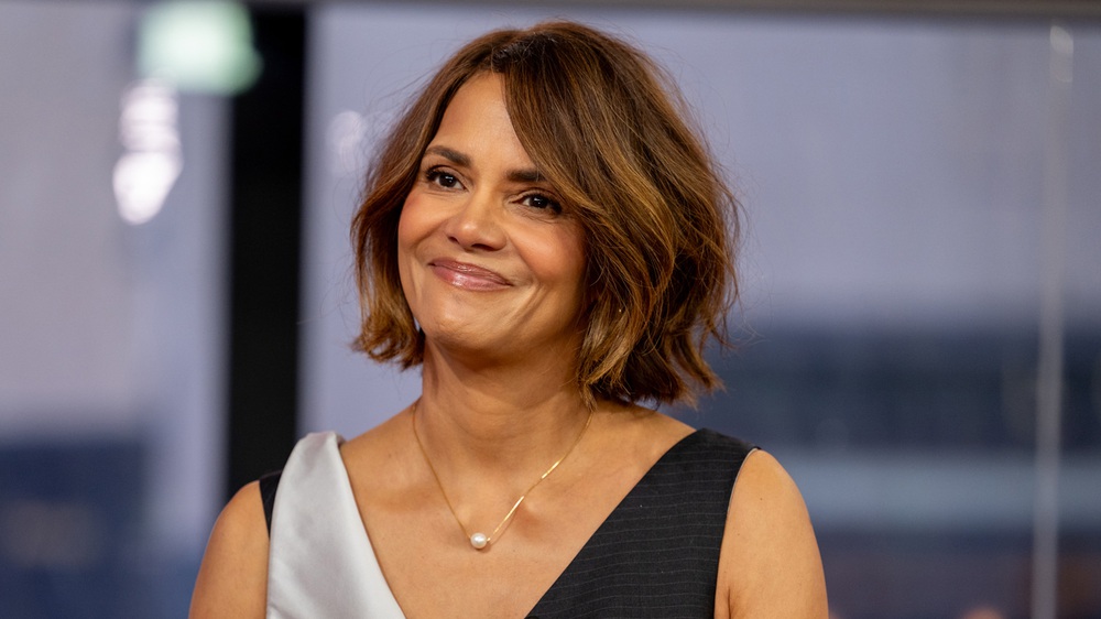 Halle Berry: Ngôi sao Hollywood tỏa sáng trong vai trò Ban giám khảo tại LHP Cannes 2025 - Ảnh 6.