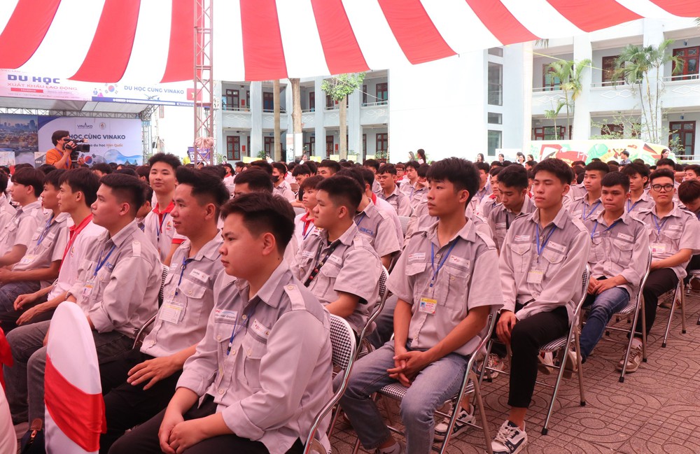 Xây dựng khung pháp lý để hướng nghiệp, phân luồng học sinh phổ thông hiệu quả - Ảnh 1. Xây dựng khung pháp lý để hướng nghiệp, phân luồng học sinh phổ thông hiệu quả - Ảnh 1.