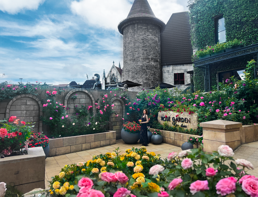 Lạc bước giữa thiên đường hoa hồng tại Sun World Ba Na Hills - Ảnh 2.