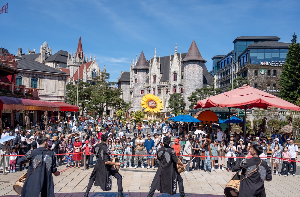 Lạc bước giữa thiên đường hoa hồng tại Sun World Ba Na Hills - Ảnh 7.