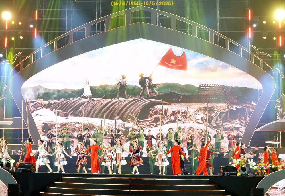 vnapotalbinhdinhkyniem70namhoanthanhviecchuyenquantapketrabactaiquynhon8037192-1747410884861362752465.jpg