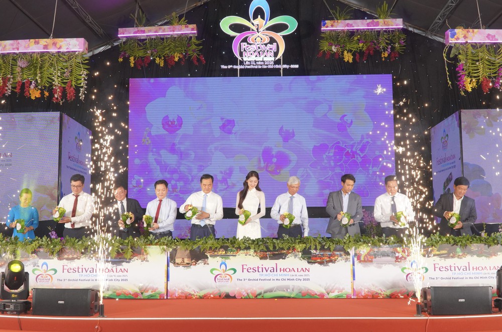 Khai mạc Festival hoa lan TP. Hồ Chí Minh 2025 - Ảnh 1. Khai mạc Festival hoa lan TP. Hồ Chí Minh 2025 - Ảnh 1.