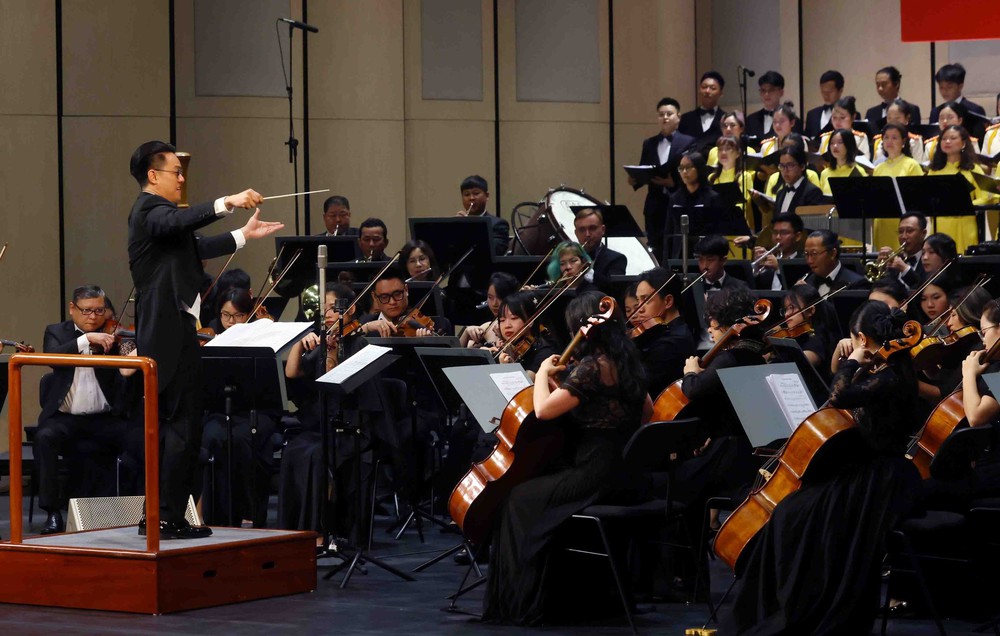 Chương trình nghệ thuật đặc biệt “Hồ Chí Minh đẹp nhất tên Người&quot; - Ảnh 7.