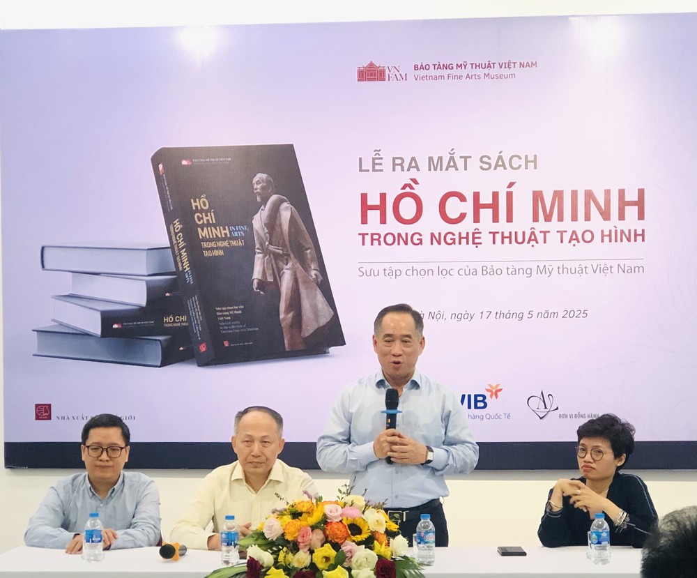 Ra mắt sách “Hồ Chí Minh trong nghệ thuật tạo hình” - Ảnh 1.