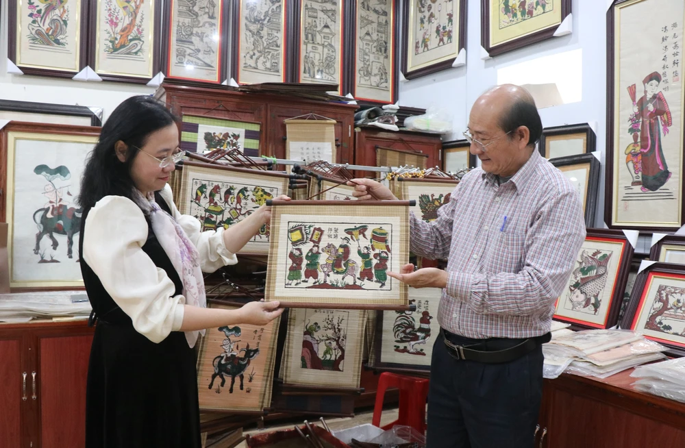 Phát triển du lịch cộng đồng với sản phẩm tranh dân gian Đông Hồ - Ảnh 2. Phát triển du lịch cộng đồng với sản phẩm tranh dân gian Đông Hồ - Ảnh 2.