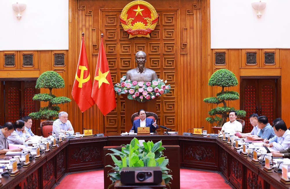 Thủ tướng họp triển khai kế hoạch khi thực hiện mô hình tổ chức chính quyền địa phương 02 cấp - Ảnh 1.