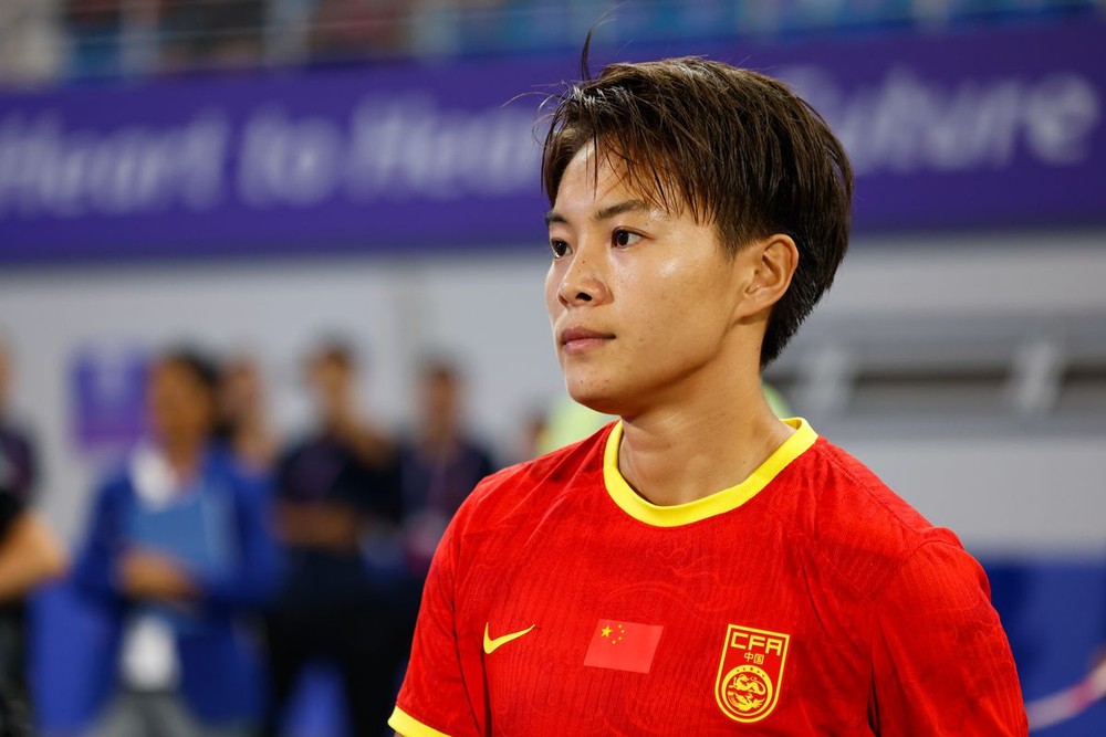 Huỳnh Như đối đầu ngôi sao hàng đầu châu Á từng chọc thủng lưới ĐT Anh và Argentina, khoác áo PSG và Tottenham - Ảnh 1.