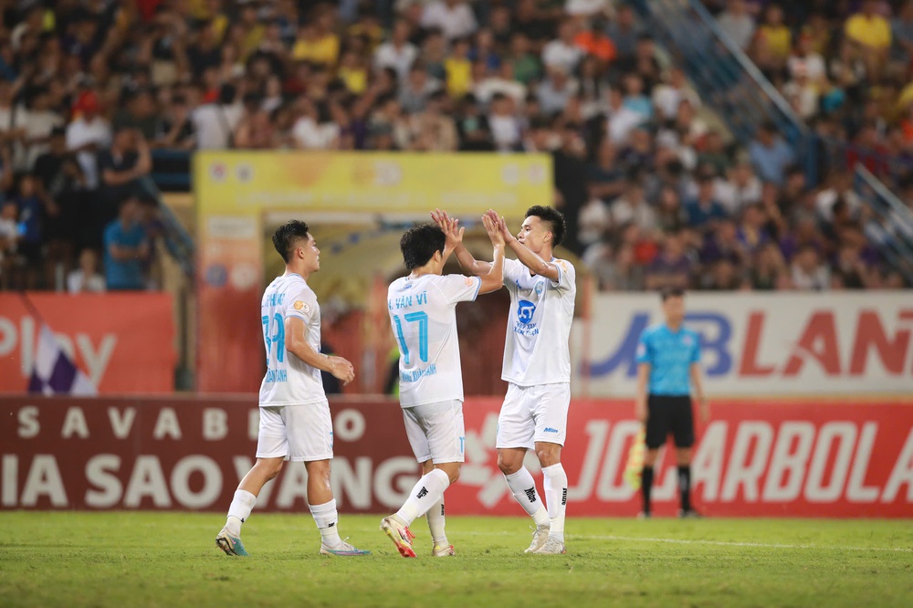 Link xem trực tiếp bóng đá Nam Định vs HAGL 18h00 hôm nay, V-League vòng 23 - Ảnh 2.
