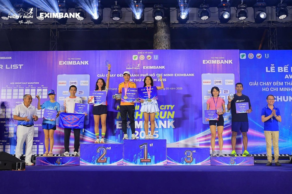 Tin nóng thể thao sáng 18/5: Lộ diện phụ công bóng chuyền nữ Việt Nam 16 tuổi cao 1m81 tấn công xuất sắc - Ảnh 2.
