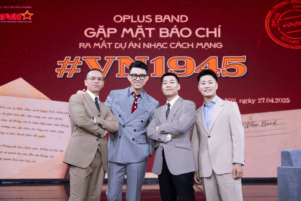 Nhóm nhạc OPlus mừng sinh nhật Bác bằng MV &quot;Người là ánh sáng&quot;  - Ảnh 2.