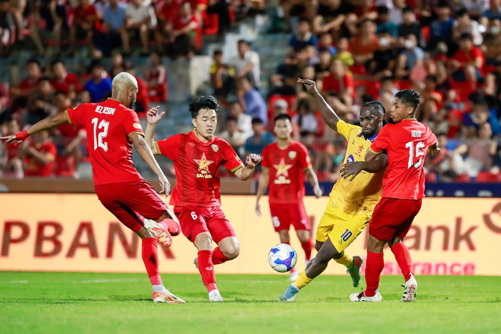 Bùi Tiến Dũng dễ đối đầu Công Phượng để tranh vé V-League - Ảnh 4.
