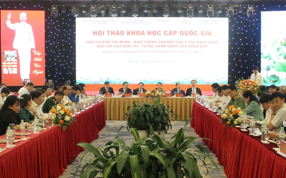 Hội thảo khoa học cấp quốc gia kỷ niệm 135 năm Ngày sinh Chủ tịch Hồ Chí Minh - Ảnh 2.