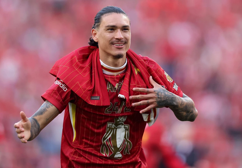 Tin chuyển nhượng ngày 19/5: MU ra giá 54 triệu bảng cho sao Brentford; Chelsea và Liverpool tranh tiền đạo Leipzig - Ảnh 5.