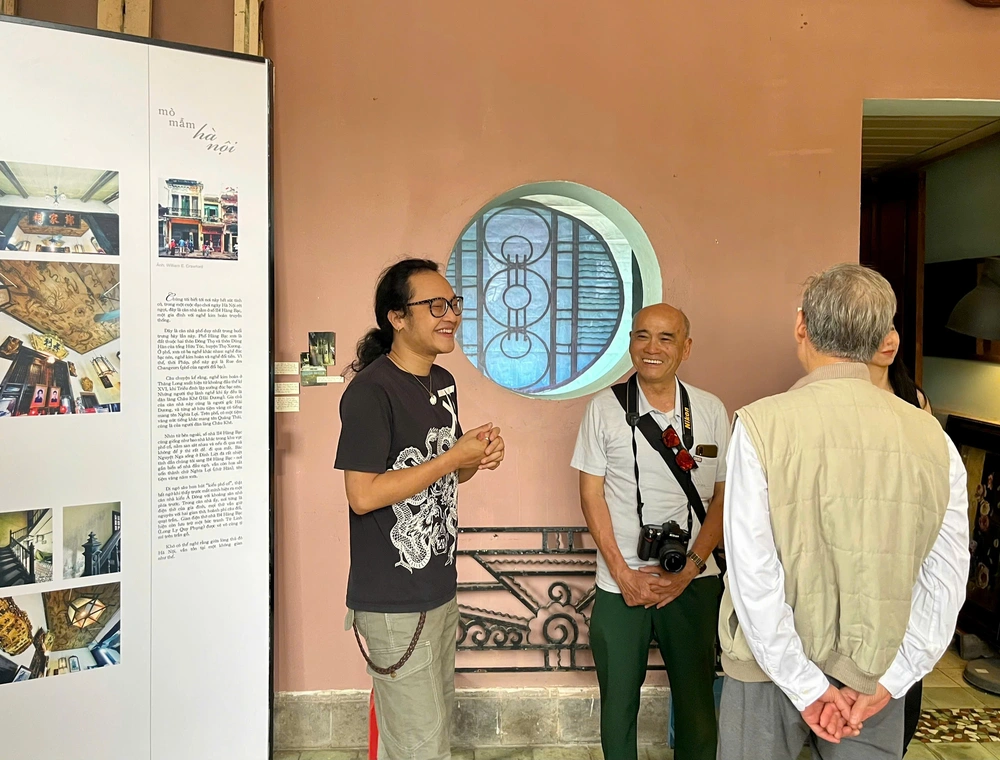 Cùng "thợ săn nhà cổ" mò mẫm Hà Nội - Ảnh 5. Cùng "thợ săn nhà cổ" mò mẫm Hà Nội - Ảnh 5.