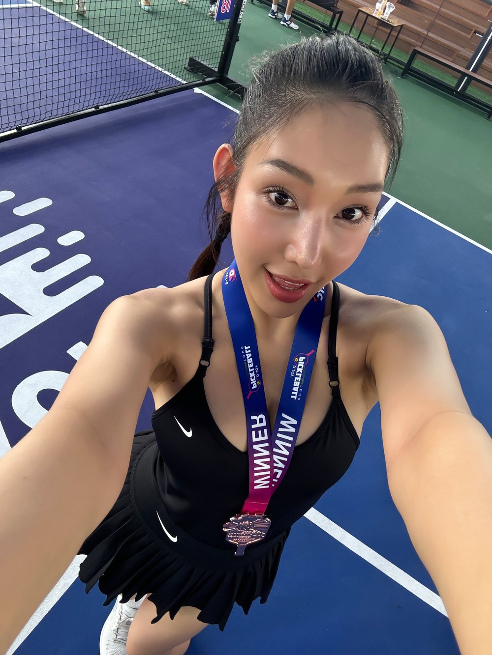 Người đẹp cầu lông chuyển sang picleball gây sốt khi giành chức vô địch - Ảnh 1.