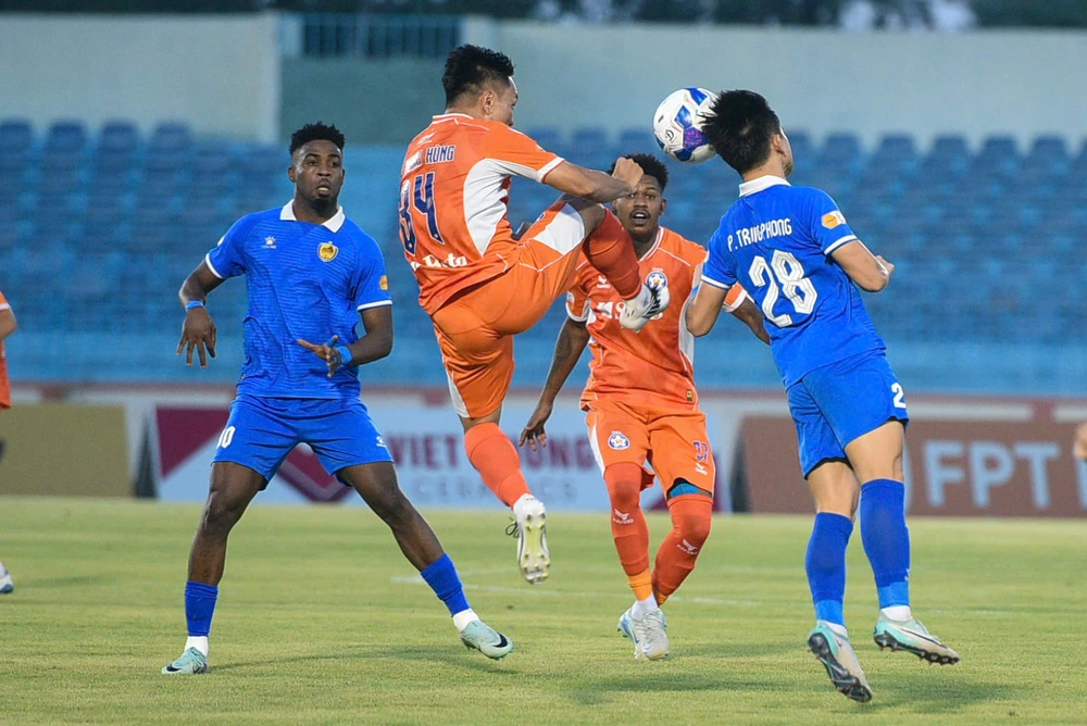 V-League: 'Phim hay đoạn kết' - Ảnh 1.
