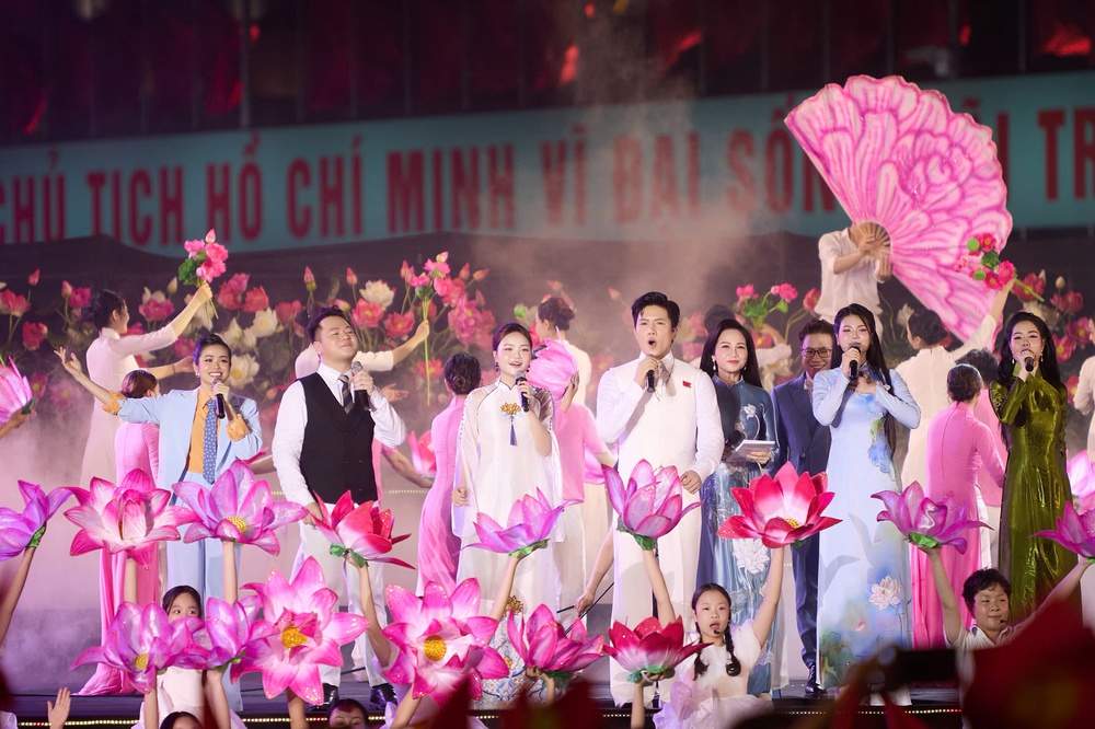 Hà Quỳnh Như – giọng ca Gen Z lên sóng loạt chương trình VTV mừng sinh nhật Bác - Ảnh 1.