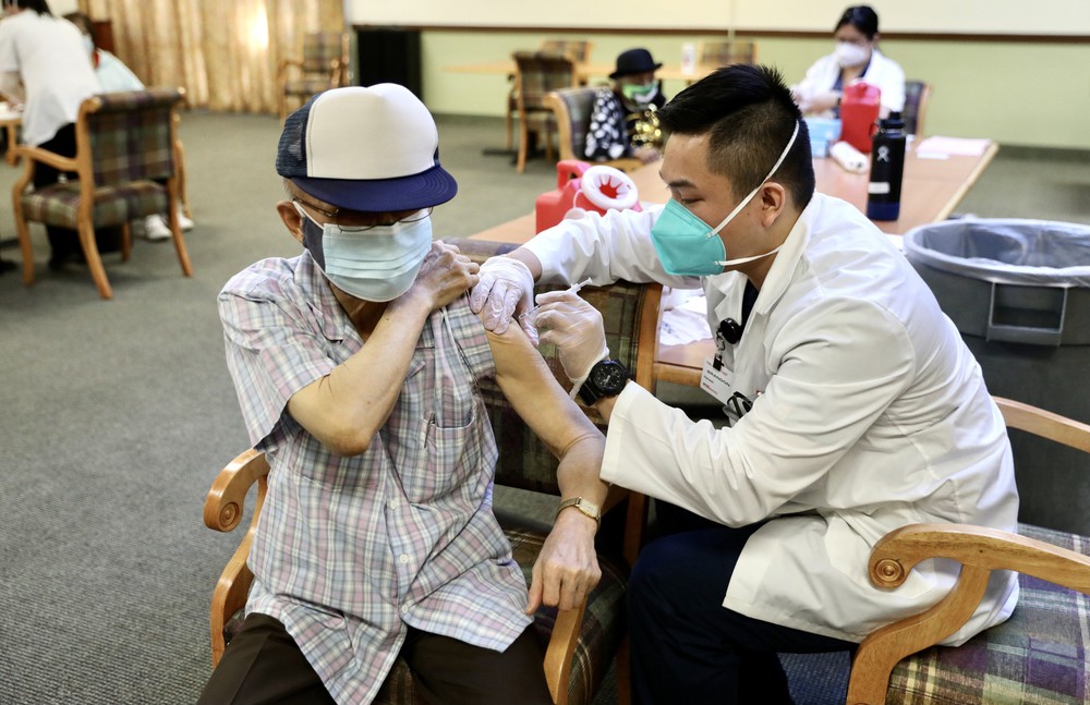 Mỹ đặt ra yêu cầu mới với vaccine ngừa COVID-19 - Ảnh 1.