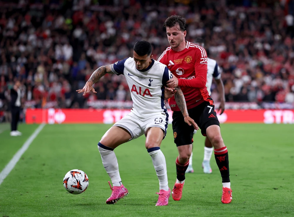 Trận MU - Tottenham ở chung kết Europa League bị chê thậm tệ, kẻ thắng lẫn người thua đều bị chỉ trích - Ảnh 1.