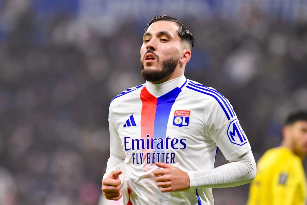 Tin chuyển nhượng ngày 21/5: Barca nhắm ngôi sao tấn công Liverpool; 'sát thủ' Ligue 1 nhận cảnh báo trước tin đồn gia nhập MU - Ảnh 4. Tin chuyển nhượng ngày 21/5: Barca nhắm ngôi sao tấn công Liverpool; 'sát thủ' Ligue 1 nhận cảnh báo trước tin đồn gia nhập MU - Ảnh 4.