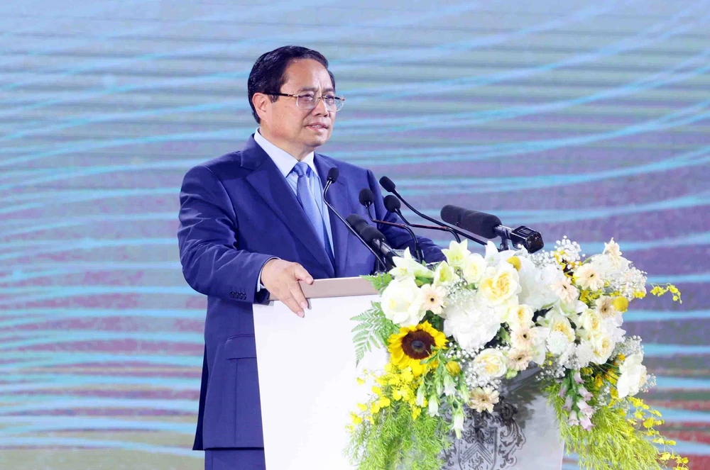 Thủ tướng Phạm Minh Chính: Dự án Trump International Hung Yen góp phần thúc đẩy Hưng Yên phát triển nhanh, bền vững - Ảnh 2.