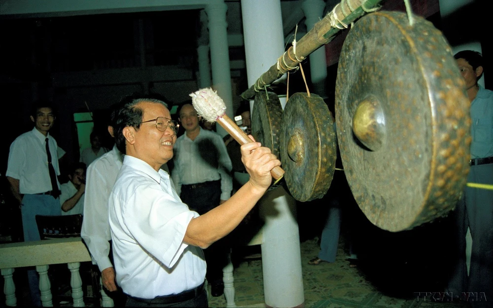 Dấu ấn của nguyên Chủ tịch nước Trần Đức Lương trong sự nghiệp xây dựng và phát triển đất nước - Ảnh 10.
