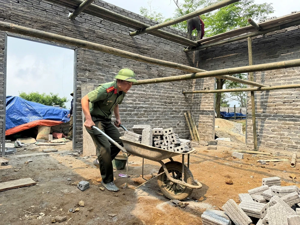 Chung tay xóa nhà tạm, nhà dột nát:  Lan tỏa tinh thần trách nhiệm, nhân ái trong toàn xã hội - Ảnh 6.