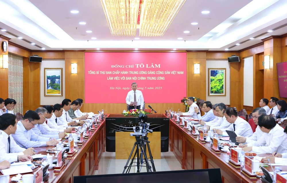 Tổng Bí thư Tô Lâm: Công tác nội chính phải hướng mục tiêu giữ vững ổn định để phát triển đất nước - Ảnh 2.