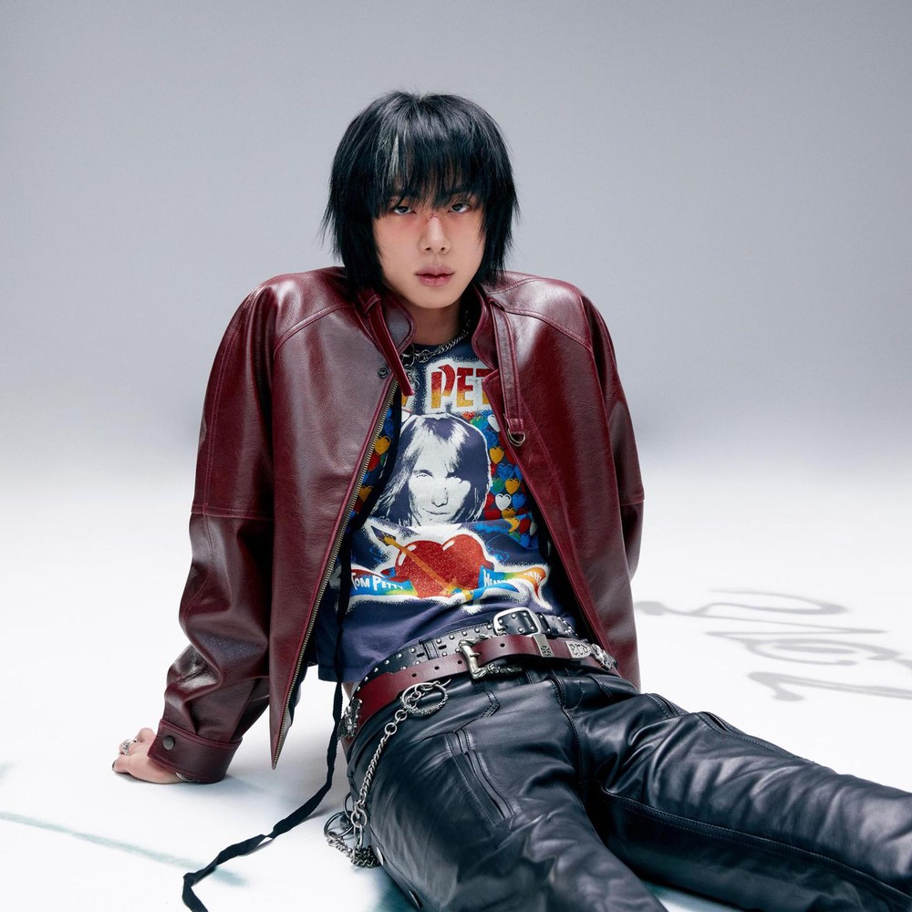Jin của BTS gợi ký ức xưa trong album mới &quot;Echo&quot; - Ảnh 5.