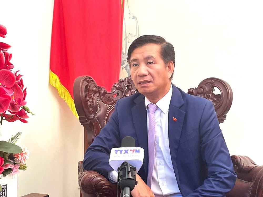 Đại sứ Đinh Ngọc Linh: Việt Nam coi trọng quan hệ láng giềng hữu nghị và Đối tác chiến lược toàn diện với Malaysia - Ảnh 1.