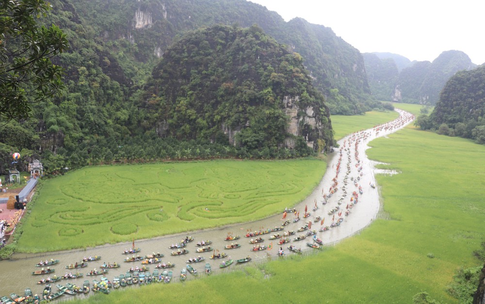 Tuần du lịch Ninh Bình năm 2025: Sắc vàng Tam Cốc - Tràng An - Ảnh 5. Tuần du lịch Ninh Bình năm 2025: Sắc vàng Tam Cốc - Tràng An - Ảnh 5.