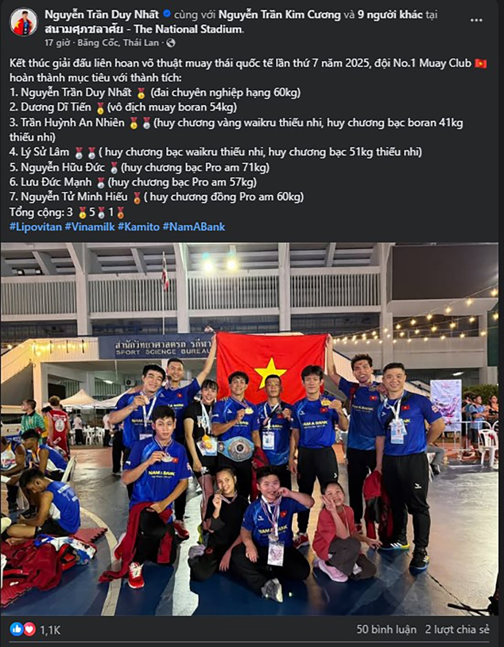 Nguyễn Trần Duy Nhất ‘khoe’ gương mặt bầm tím sau khi vô địch, cùng đội Muay Việt Nam giành thành tích cao ở Thái Lan - Ảnh 1.