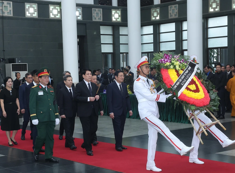 Lễ Quốc tang nguyên Chủ tịch nước Trần Đức Lương - Ảnh 31.