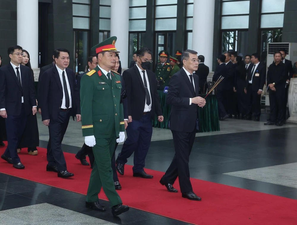 Lễ Quốc tang nguyên Chủ tịch nước Trần Đức Lương - Ảnh 49.