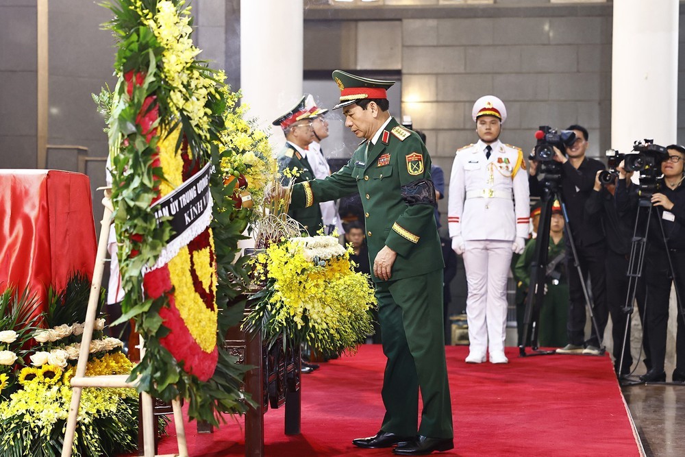 Lễ Quốc tang nguyên Chủ tịch nước Trần Đức Lương - Ảnh 36.