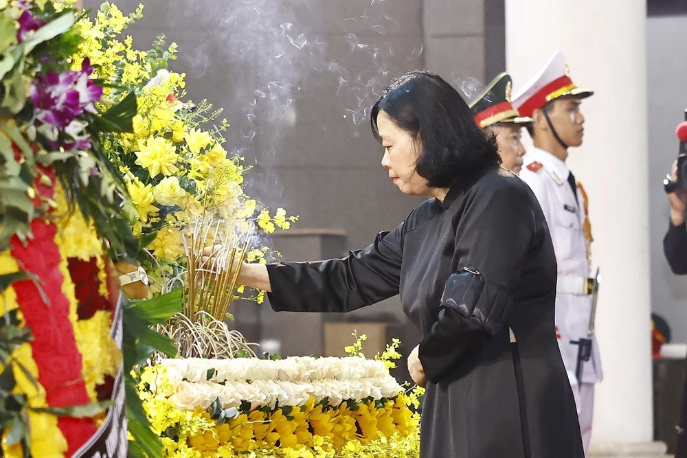 Lễ Quốc tang nguyên Chủ tịch nước Trần Đức Lương - Ảnh 43.