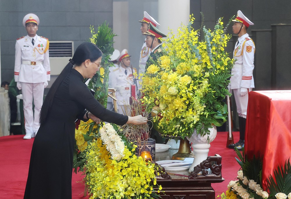 Lễ Quốc tang nguyên Chủ tịch nước Trần Đức Lương - Ảnh 49.
