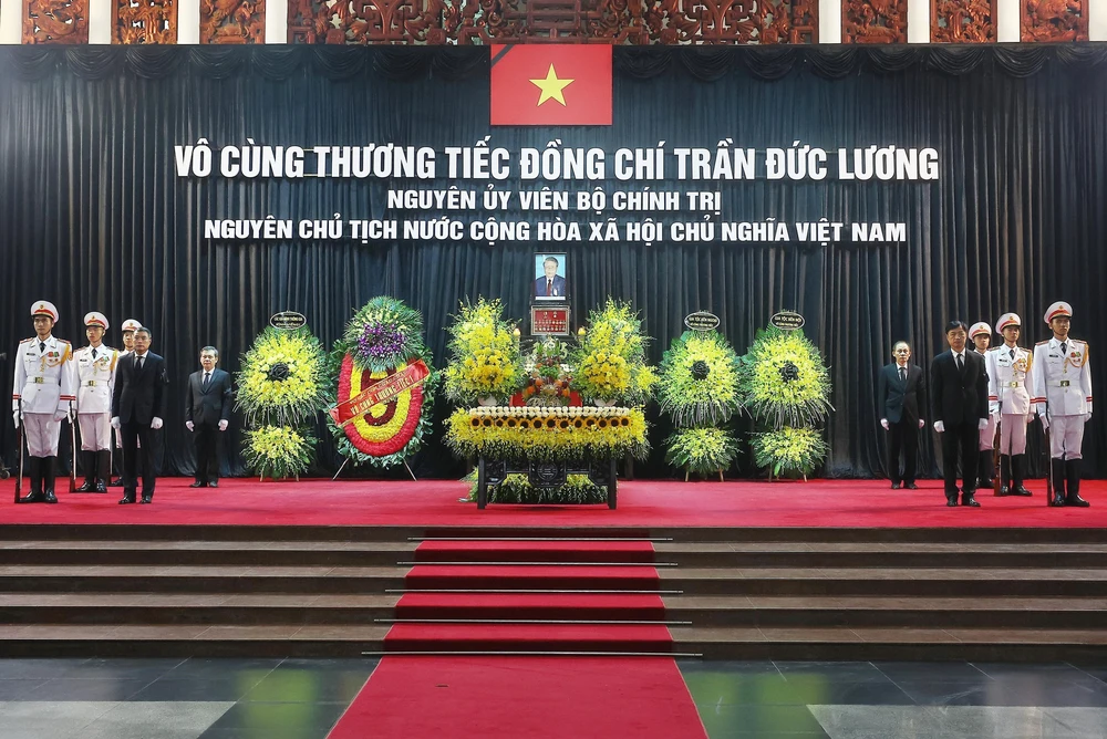 Lễ Quốc tang nguyên Chủ tịch nước Trần Đức Lương - Ảnh 1.