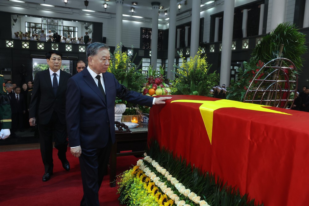 Lễ Quốc tang nguyên Chủ tịch nước Trần Đức Lương - Ảnh 1.