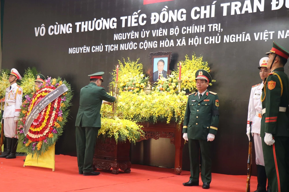 Trang nghiêm Lễ viếng nguyên Chủ tịch nước Trần Đức Lương tại quê nhà Quảng Ngãi - Ảnh 5.