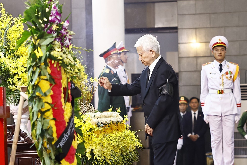 Lễ Quốc tang nguyên Chủ tịch nước Trần Đức Lương - Ảnh 46.